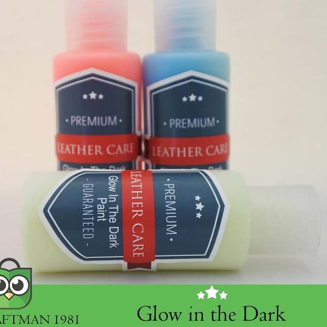 

⎌è CAT GLOW IN THE DARK (Flourescent Leather Paint ✌