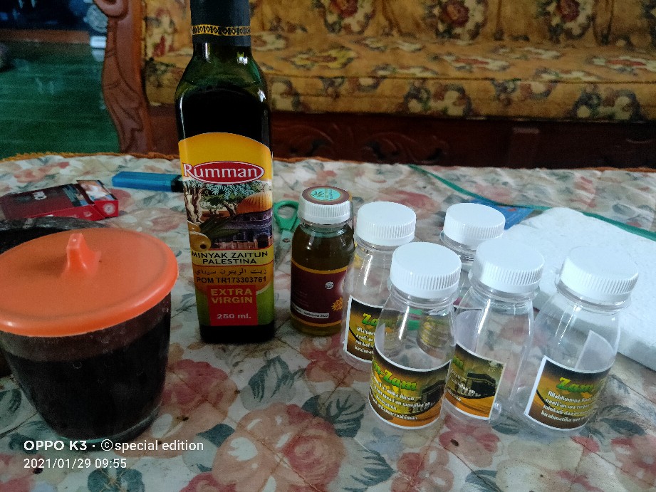 Botol Kosong Tempat Air Zam Zam Disertai Stiker Doa 80 Ml Food Grade