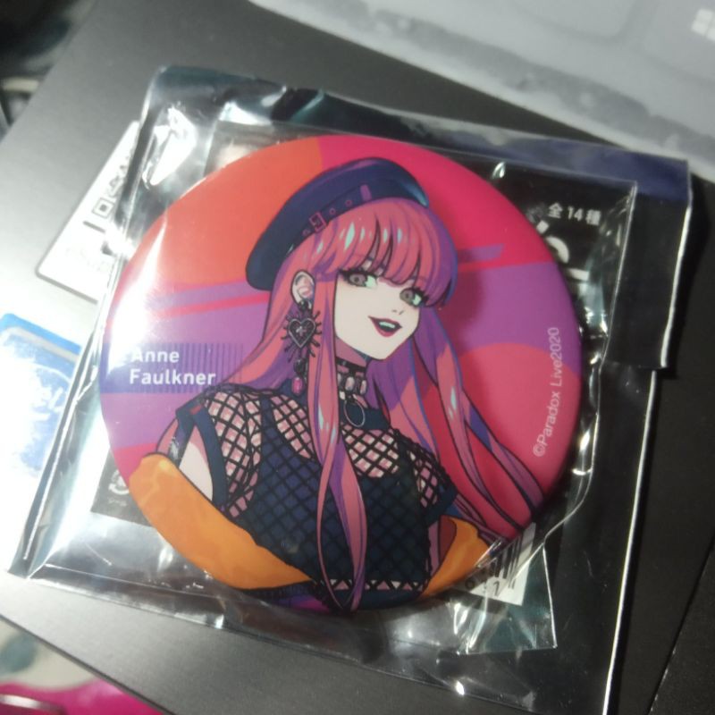PARADOX LIVE Can Badge Anne Faulkner