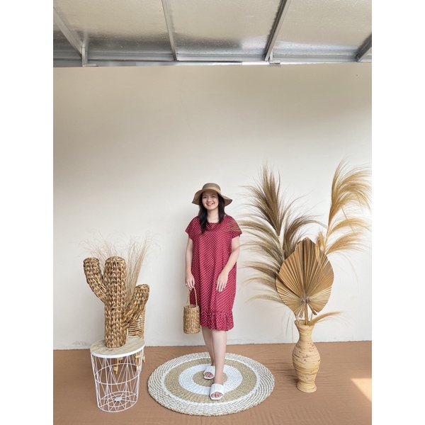 Daster Viral Ruffle Busui Friendly Resleting Depan Lengan Pendek | Daster Kekinian Busui Murah | Daster Rayon Busui Motif Terbaru Panjang Selutut-Busui PolkaMaroon