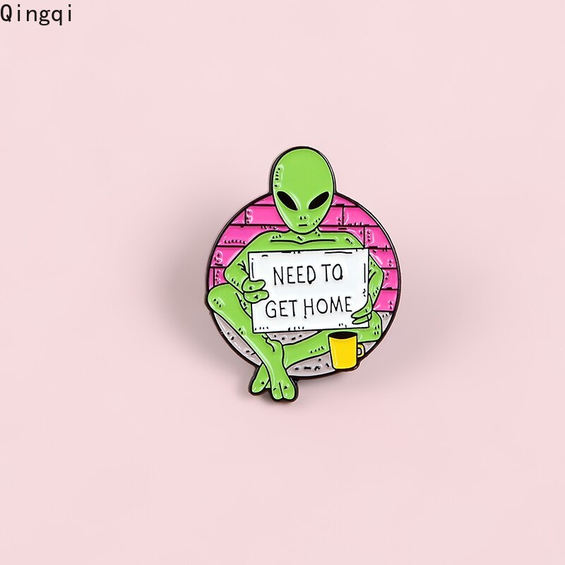 Bros Pin Enamel Bentuk Alien Warna Hijau Untuk Hadiah