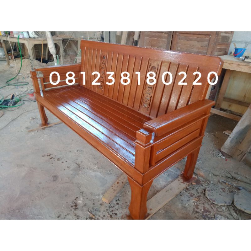bangku teras kayu panjang plus meja tamu