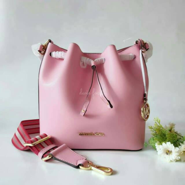 Tas Michael Kors Eden Medium Bucket Bag Shoulder Carnation (Pink) Original
