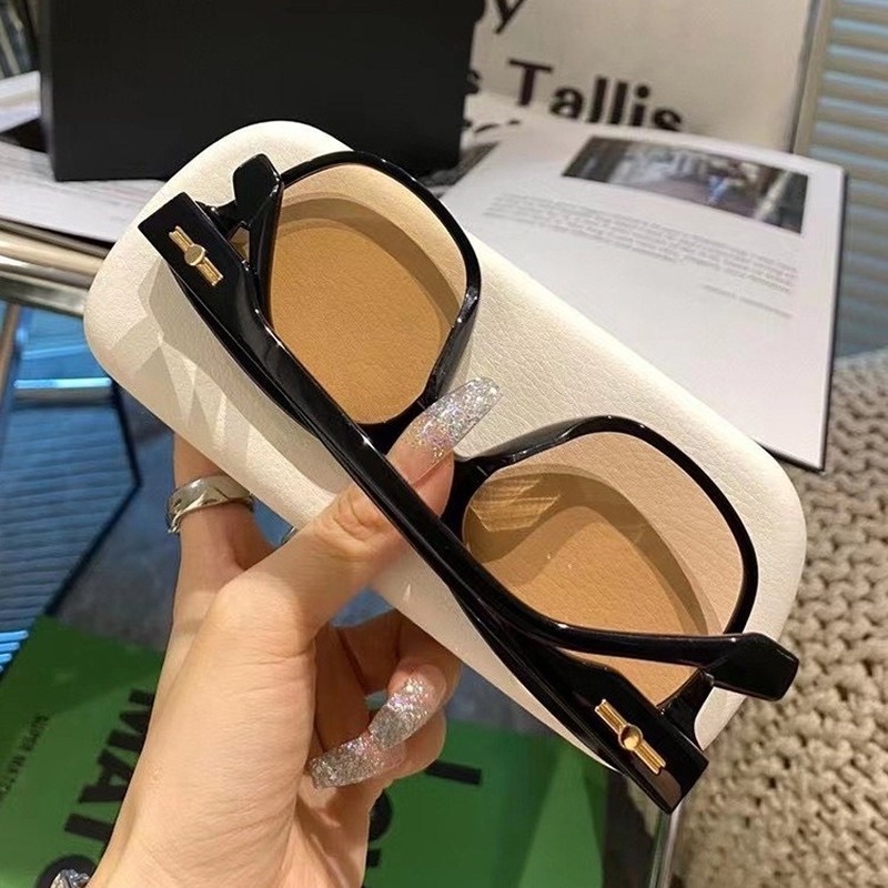 (YUZHU) COD Gaya Busana Korea Kacamata Perlindungan UV untuk Wanita Retro Ocean Color Square Shades untuk Unisex