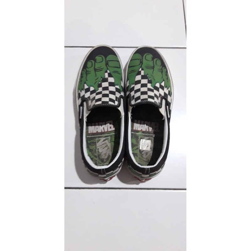 Vans Marvel Size 39 Slip On ORIGINAL