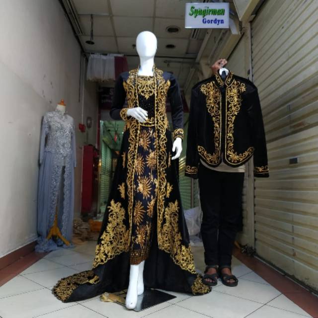 Kebaya bludru/kebaya jawa