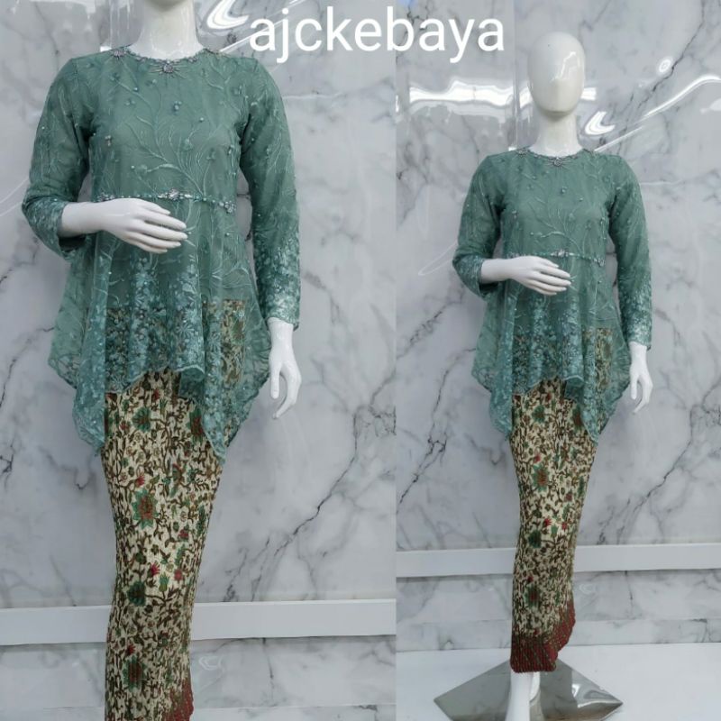 Kebaya/Kebaya Mewah /Gomes  Tille Payet/Kebaya Modern/Setelan Kebaya /Kebaya Couple/ Kebaya Kondagan/Kebaya Wisuda/Kebaya Terbaru