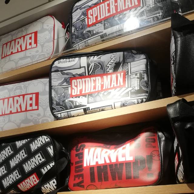Tas slempang miniso karakter Marvel's/Tas slempang Spiderman miniso