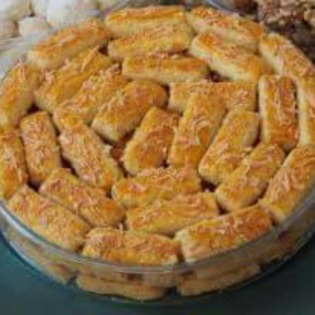 

Kastengel home made. Tanpa pengawet. Dibuat pada saat pemesanan. @500 gr