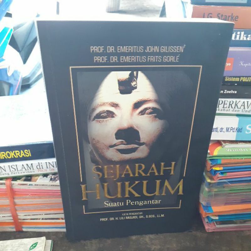 

BUKU ORIGINAL SEJARAH HUKUM SUATU PENGANTAR