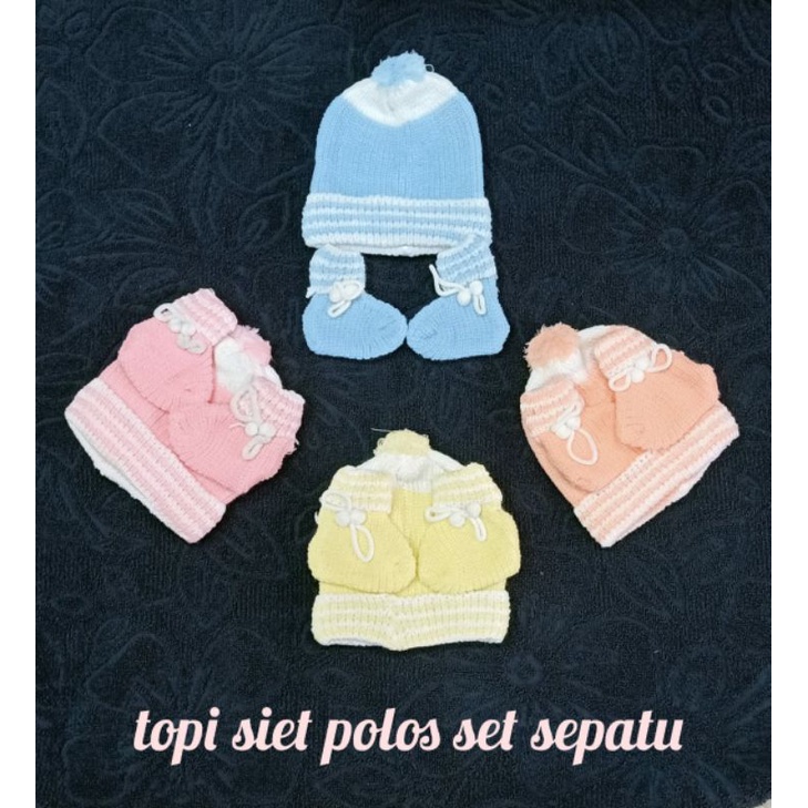Topi Kupluk sepatu bayi Rajut Tebal / Topi Bayi Kupluk Cewek / Topi Bayi Rajut Lucu