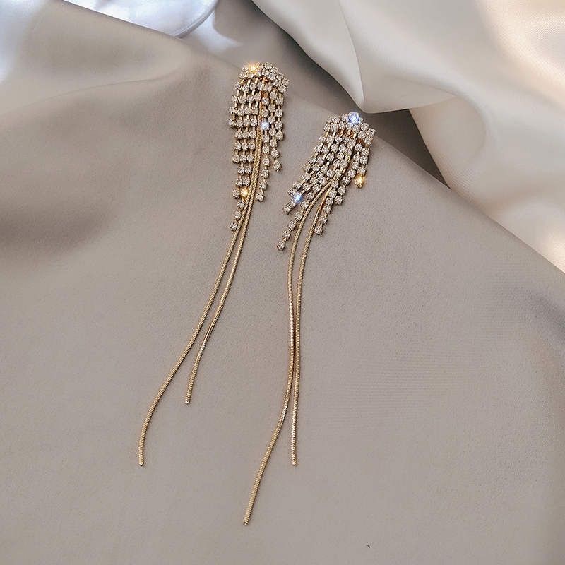 Anting kristal diamond rumbai with long tassel TJ