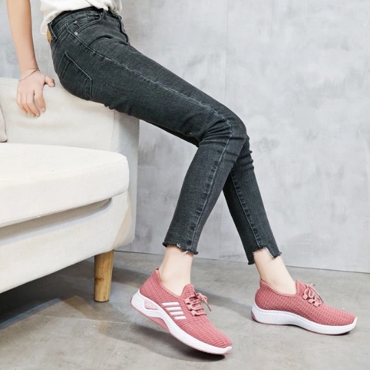 Sepatu Sneakers Olahraga wanita ~ sepatu kets cewek viral embos - Motif Bergaris Trending - A-8