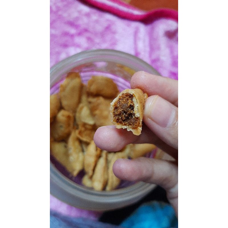 

PASTEL MINI KILOAN MURAH ENAK (500gr)