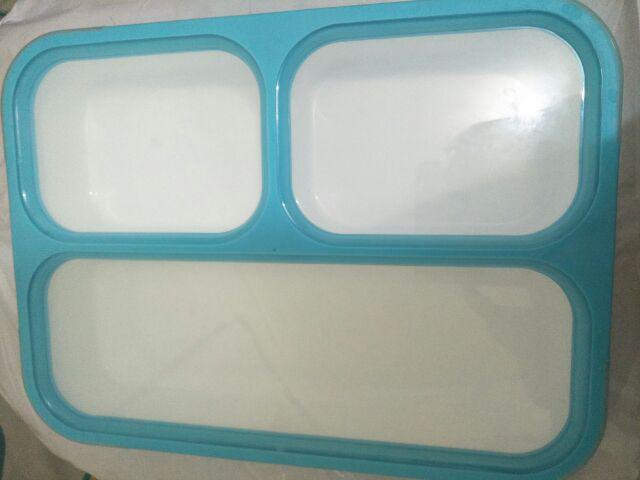 Kotak Makan Sekat 3 Yooyee