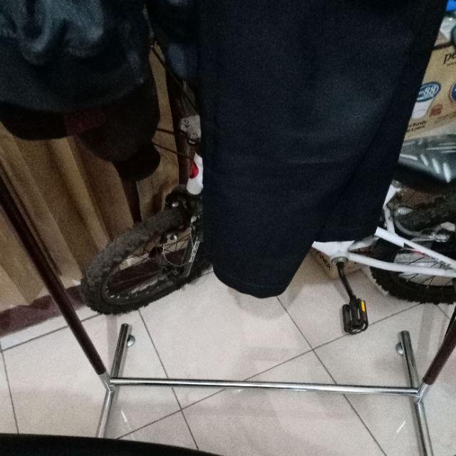 Gawang Baju Pipa Bulat