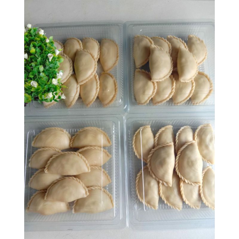 

PASTEL KRISPY / SPIRAL SINGAPORE FROZEN/BEKU plus saos sambel - (HALAL)