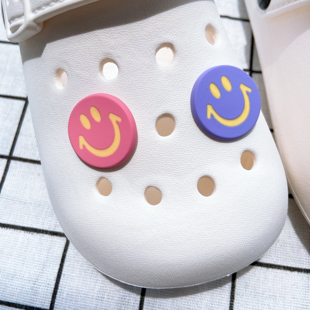 Charms Crocs Jibz Untuk Aksesoris Sepatu Wanita#Mainan Action Figure Seri Smiling Face Warna-Warni