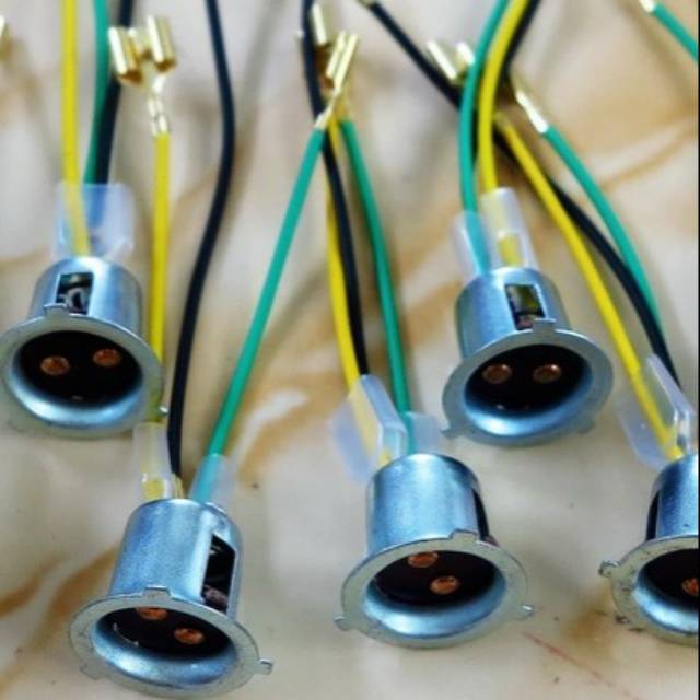 SOKET LAMPU DEPAN/PITING DEPAN YAMAHA MIO-MX-FIZR-JUPITER-XEON-GT