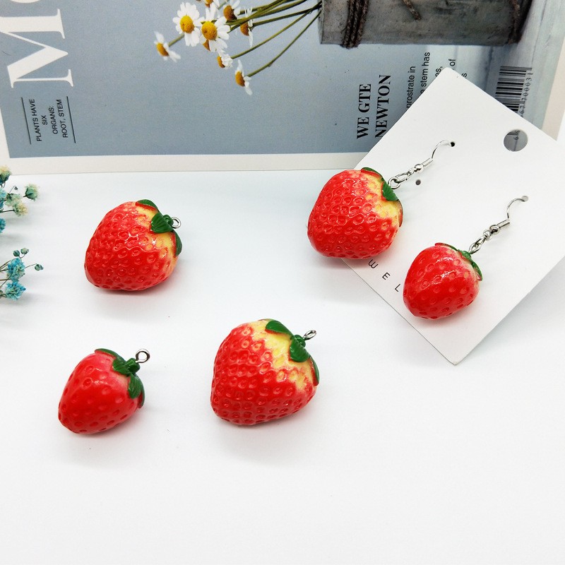 Charms Liontin Bentuk Strawberry Bahan Resin Untuk Membuat Perhiasan Anting Dan Gantungan Kunci