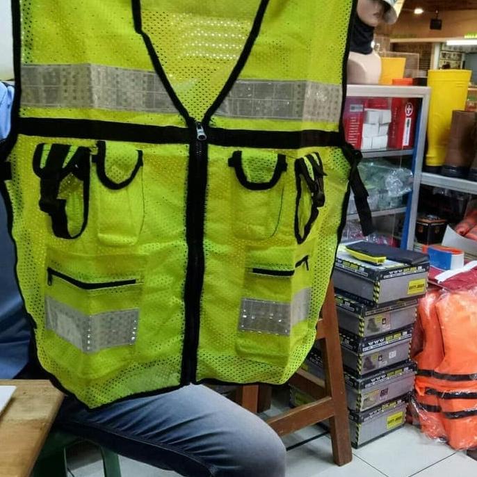 

Rompi Safety Jaring Kantong 6 Hijau Stabilo