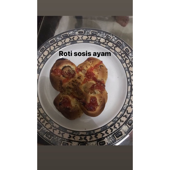 

Roti Sosis Ayam