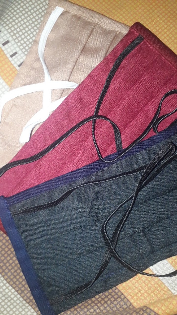 Masker Kain 2ply Bisa Isi Tisu Karet Hijabloop