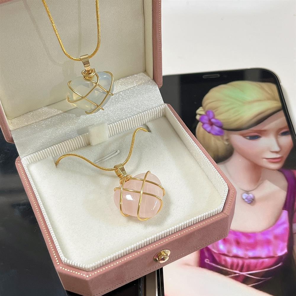 Kalung Rantai Liontin Hati Kristal Opal Warna Pink Gaya Korea Untuk Wanita