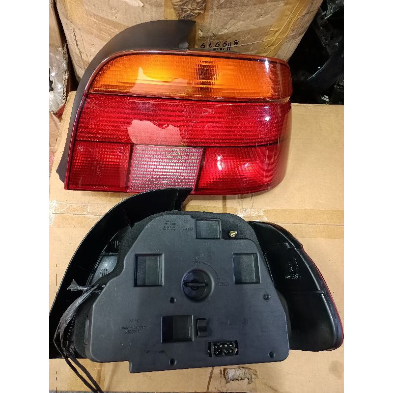 lampu belakang bmw e39 original