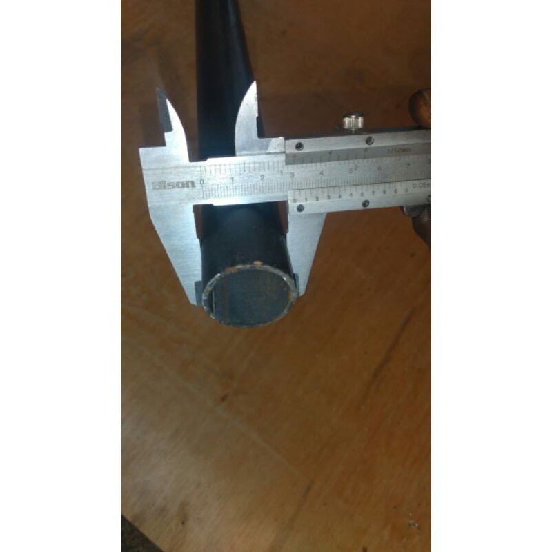 Besi Pipa Hitam Sch 1 inch tebal 2 MM Panjang 100 cm