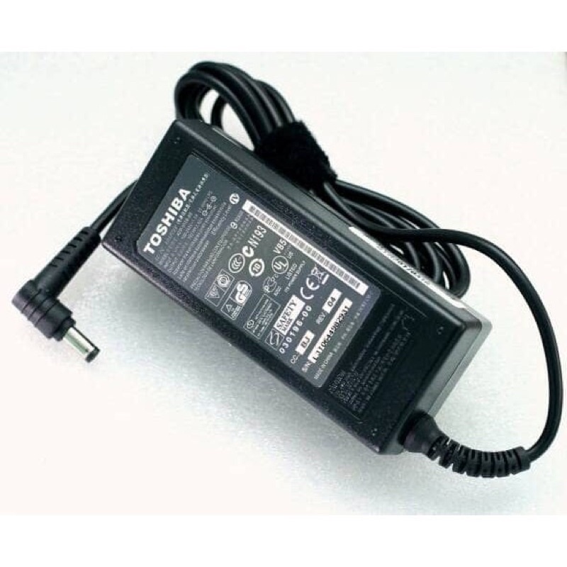 Charger adaptor toshiba 19v 3.42a original satellite L730 L735 L740 L745 L770 L755 C840 C640 C55T M500