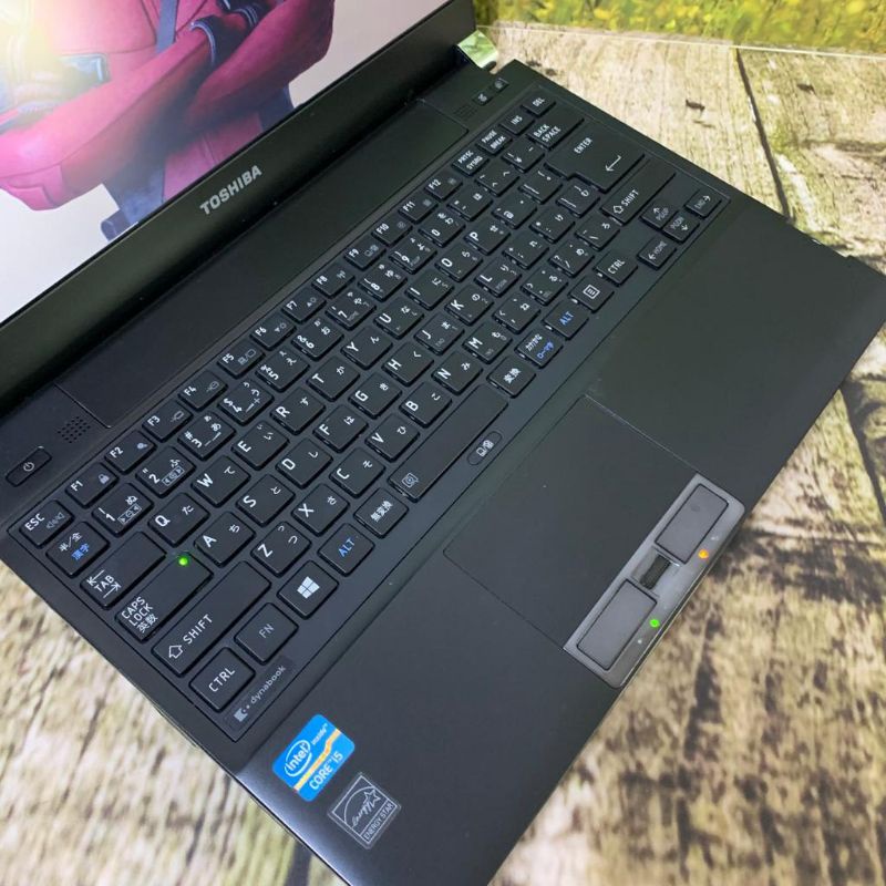 Toshiba R732 Core i5 Gen 3 Laptop Murah Terlaris