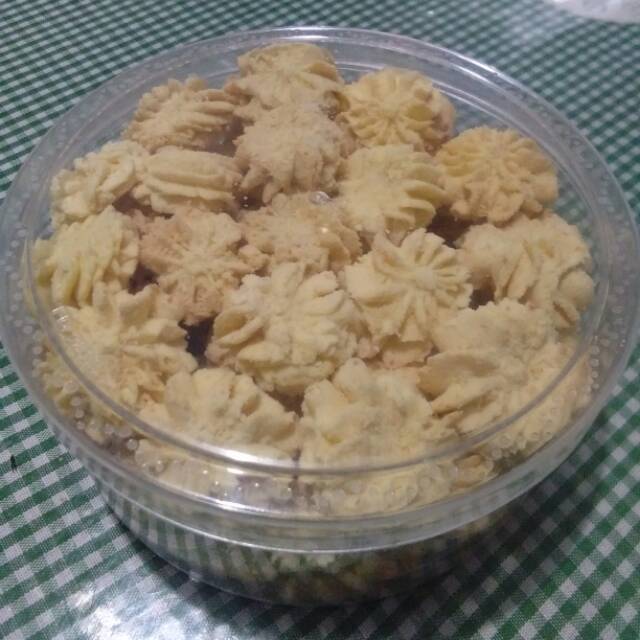 

Kue sagu keju