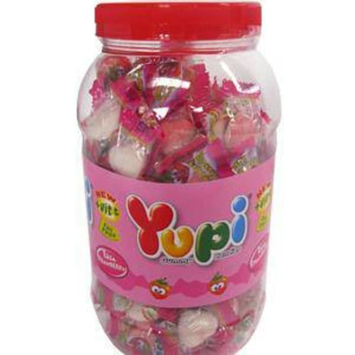 

Permen Yupi strawberry kiss toples Stroberi Box Candy HHR1616