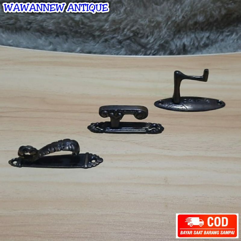 Gantungan Korden Jendela Kuningan Antik Murah Motif Ukir 8.6cm