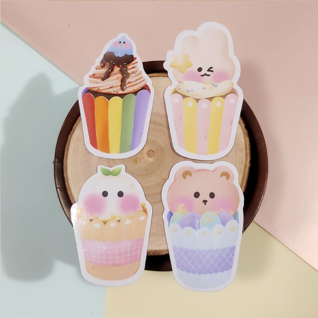 

White Cloud Story Clooverse Cupcake Vynil Sticker