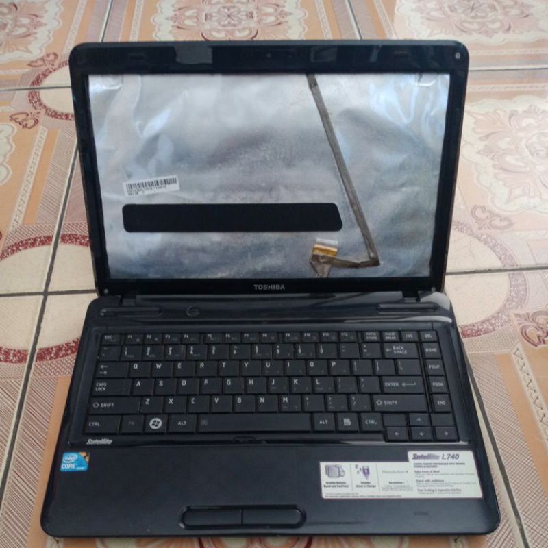 casing toshiba l740