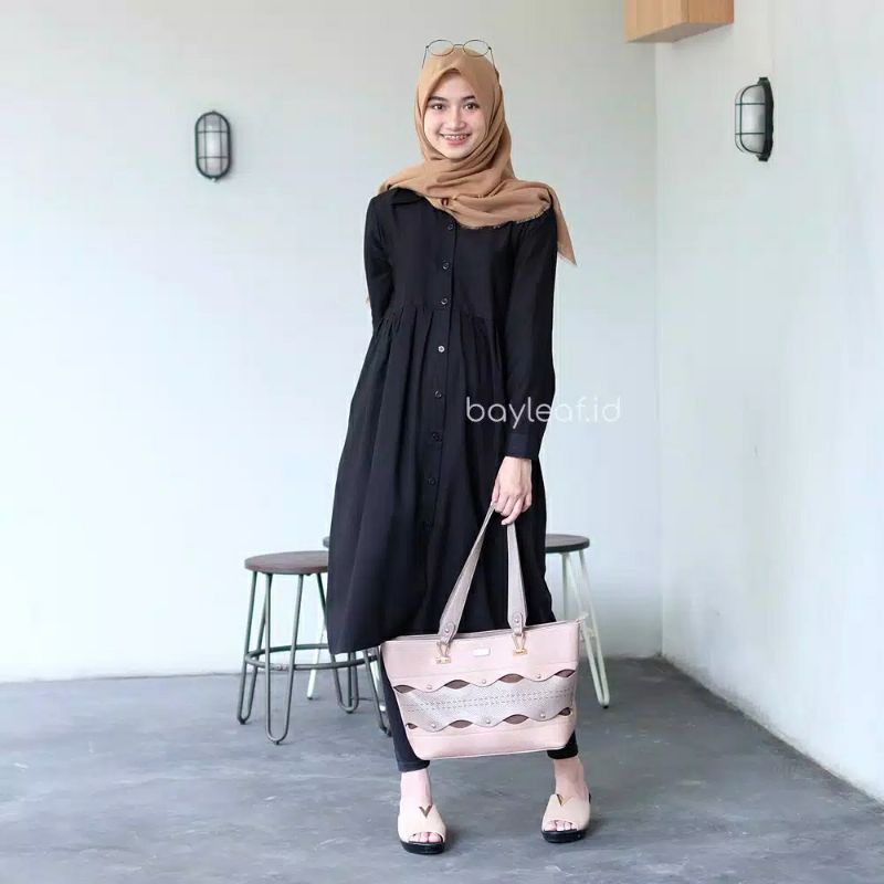 Tunik Kancing bahan Rayon Premium di atas Uniqlo
