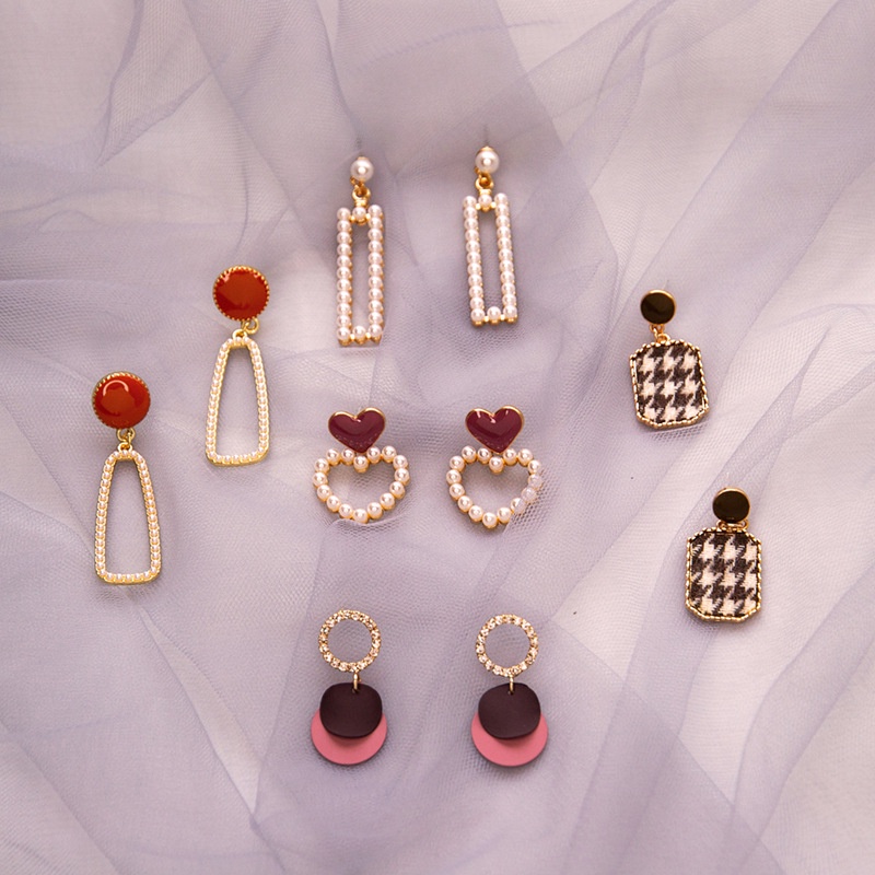 [littlecrab] Anting Wanita Bentuk Hati Maroon Anting Panjang Besar Anting Simple Elegan Maroon Woman Earrings Korean Style Anting Berkualitas