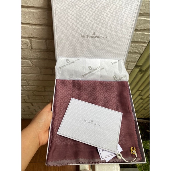 BUTTONSCARVES TAPIS ROSEWOOD