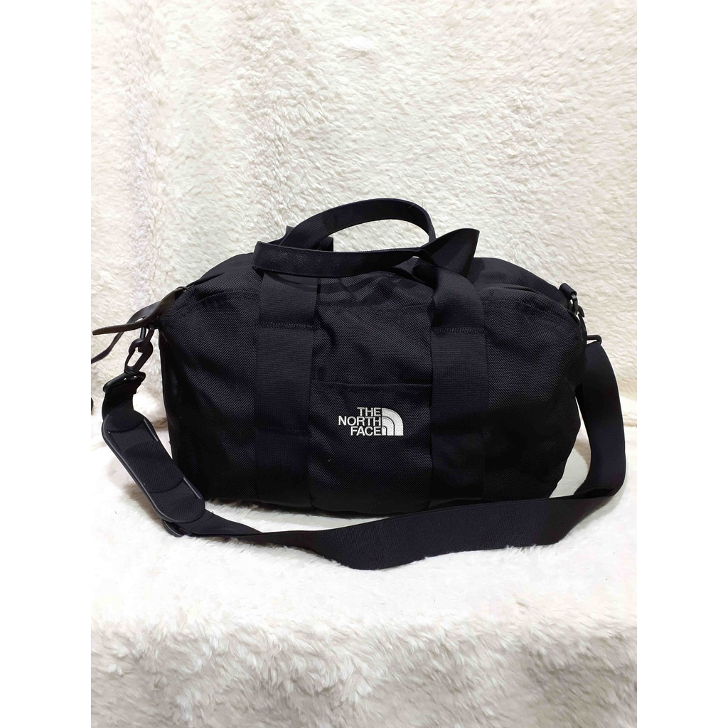 Tas Second / Preloved THE NORTH FACE Sling Bag / Duffle Bag / Selempang / Bekas