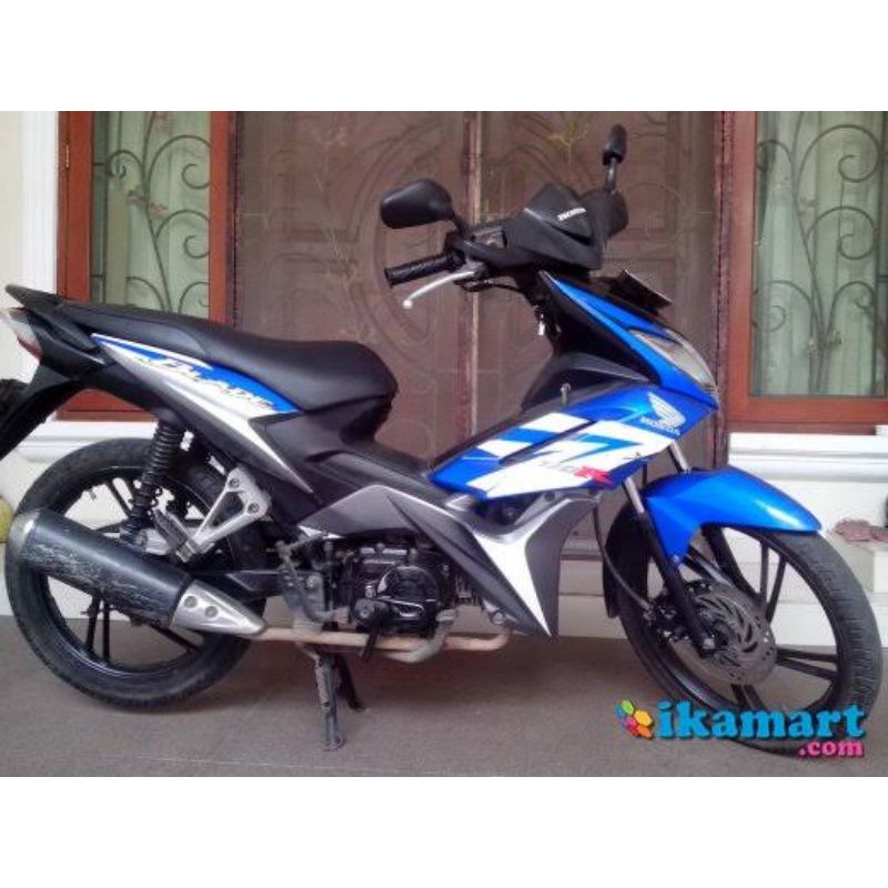 Sticker Lis ORI Blade 110R Biru Striping Lis Sticker Standar Original Honda Blade 110R 2009
