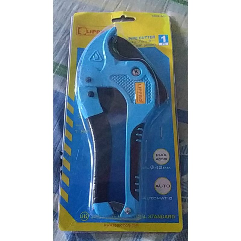 

LIPPRO PVC pipe cutter 42mm / Gunting pipa / pipe cutter / cutter pipa