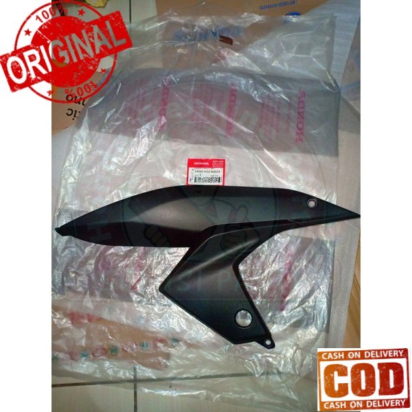 Cover R body lower sambungan body revo fi injeksi 64560-K03-N30ZB 64560K03N30ZB original Honda dijam