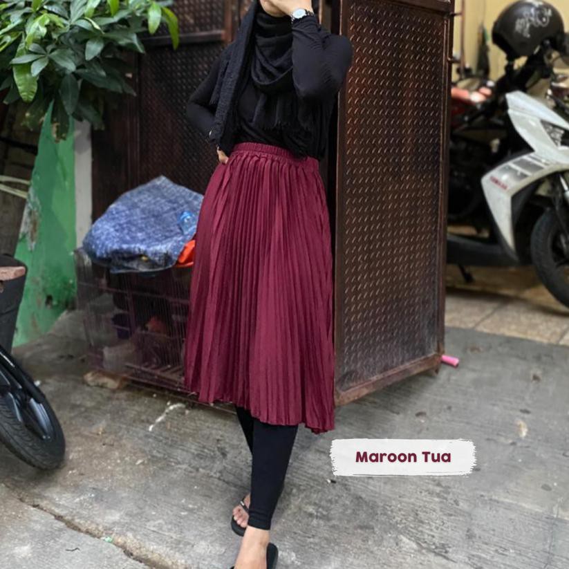 Rok termurah Jumbo Plisket Pendek Wanita 7/8 / Rok Payung Wanita-Maroon Tua