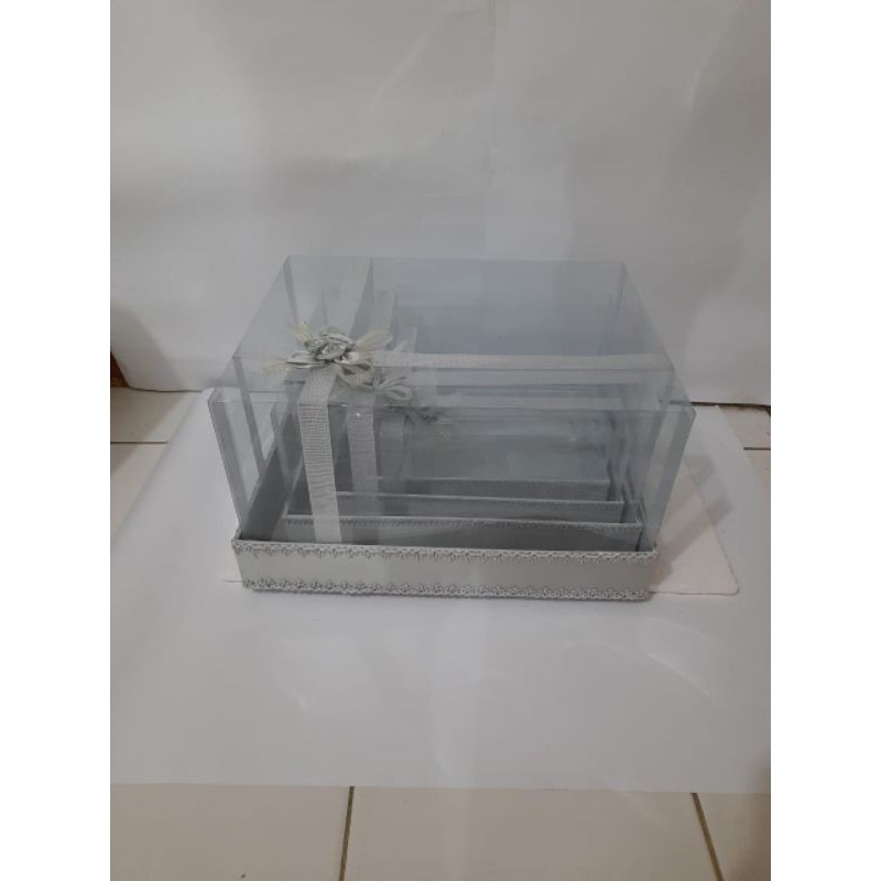 

kotak seserahan/Hantaran pernikahan full mik pita