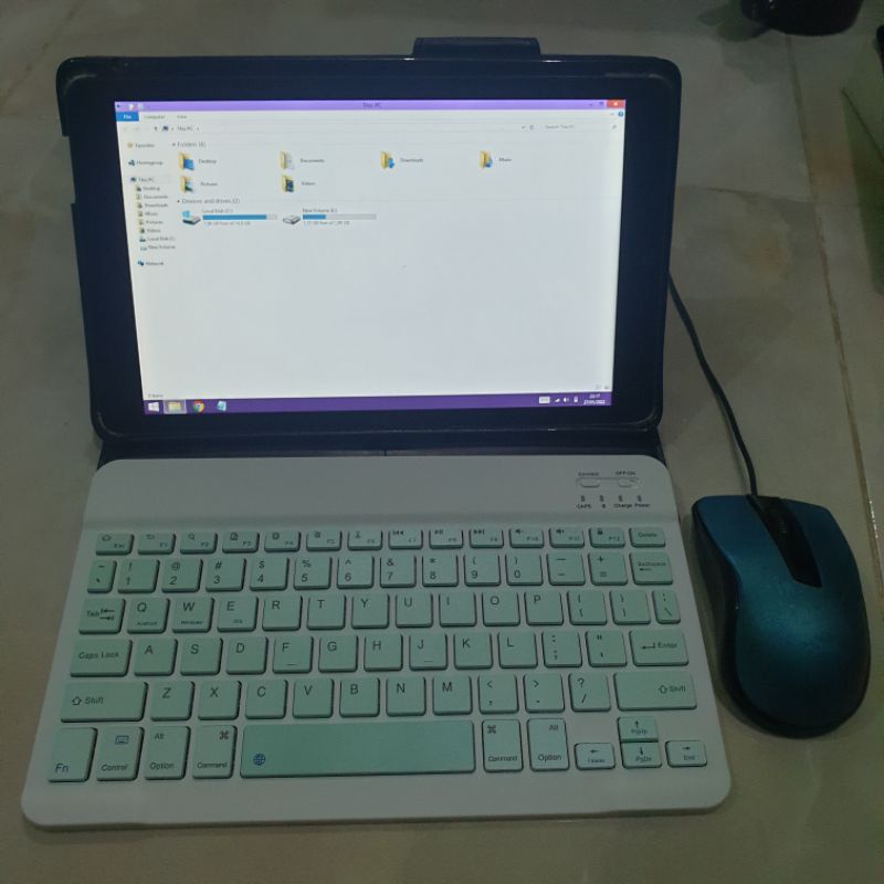 Advan Vanbook W100 Komputer Tablet Advan Vandroid normal siap pakai