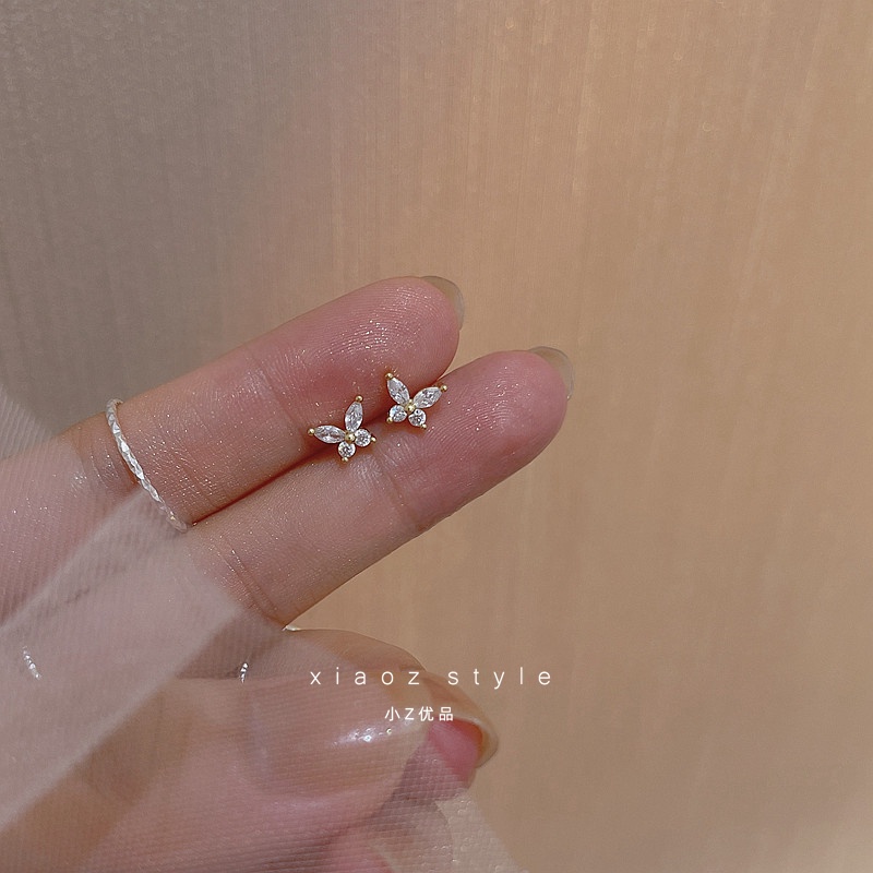 Butterfly Anting Stud Bentuk Kupu-Kupu Mini Aksen Kristal Gaya Korea Untuk Wanita