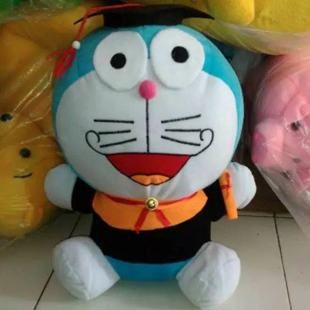 Boneka doraemon wisuda size:L