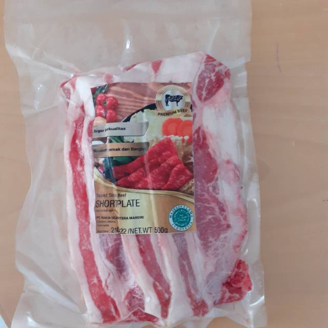 

Daging sapi shabu shabu, terbuat dari daging sapi asli, short plate dan 100 persen halal dan bergizi